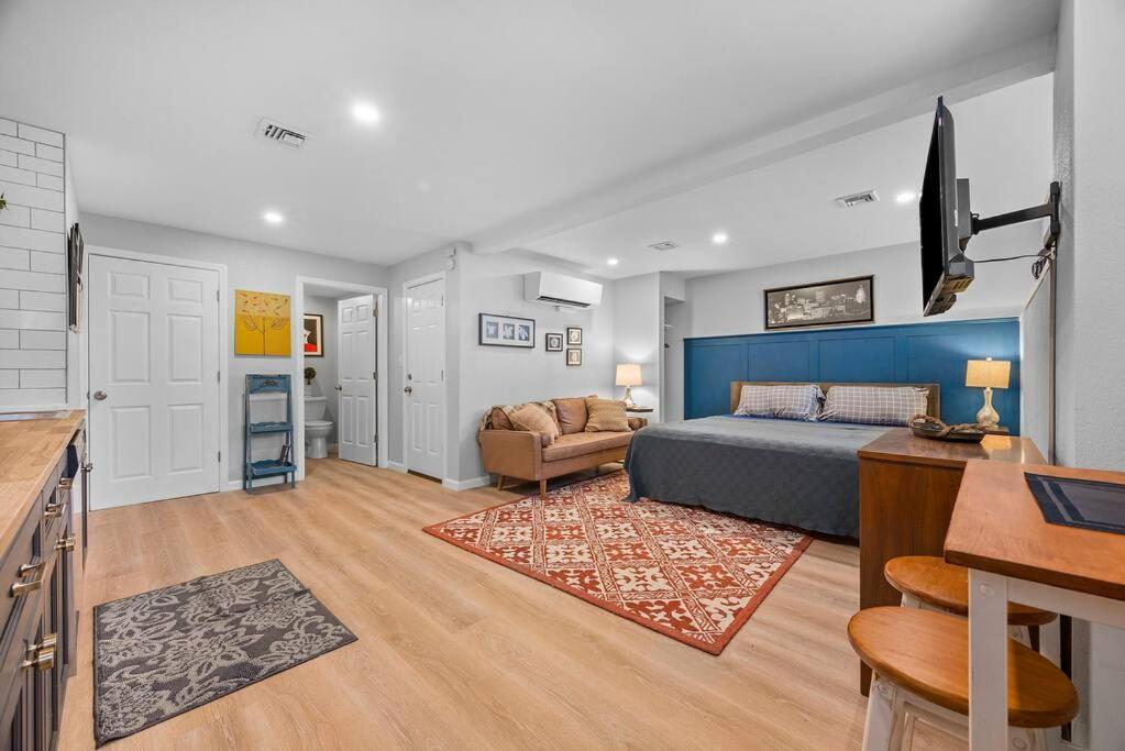Trendy & Hip South Side Studio Walk To Downtown بيتسبرغ المظهر الخارجي الصورة