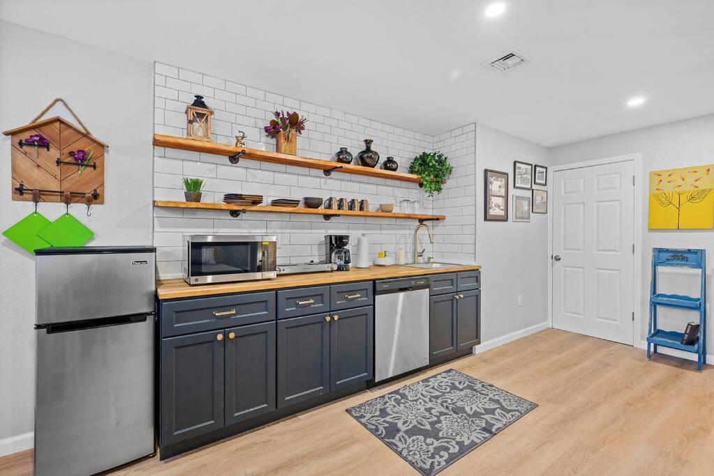 Trendy & Hip South Side Studio Walk To Downtown بيتسبرغ المظهر الخارجي الصورة